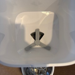 
直接 引き取りで無料！！！！自動給餌器 の画像