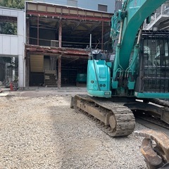 解体手元作業員の画像