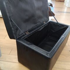 ★リユースのサカイつくば店★TK7131  ベンチ収納 ブラック/ホワイト H35×D33×W65 クリーニング済みの画像