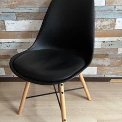 ニトリ　ダイニングチェア(ヘンリー BK)　ブラック　黒　椅子の画像