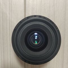 Canon EOS IX 50 フィルムカメラとCanon EF 35-70mmズームレンズの画像