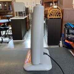 A2511-050 HITACHI Living Systems ハロゲンヒーター HLH-102 グレージュ 2009年製 通電確認済み キズ汚れ有りの画像