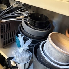 大量 鉢 鉢皿 台の画像