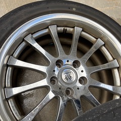 夏タイヤ 18インチの画像