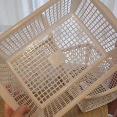 収納ボックス 4個セット（ホワイト／プラスチック製）の画像