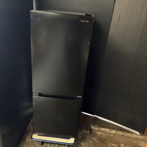 アイリスオーヤマ冷蔵庫2024年133リットル大阪府内配達込み