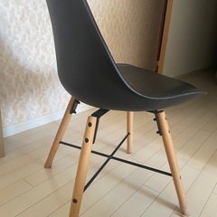 ブラック　椅子の画像