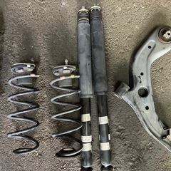 ホンダNBOX JF3 サスペンション ロアアームセット無料の画像