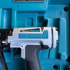 マキタ ばら釘打機 (常圧) 90mm AG090の画像