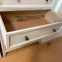 シャビーチェスト5段（アンティーク調）の画像