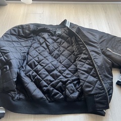 マークゴンザレス (What it isnt)スタジャン ユニセックスの画像