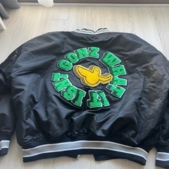 マークゴンザレス (What it isnt)スタジャン ユニセックスの画像