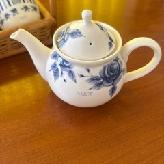 MAKOMA  ティーポットとカップ　セットの画像