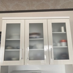 食器棚の画像
