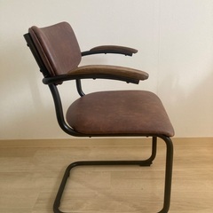 レザーチェア　クラッシュゲートの画像