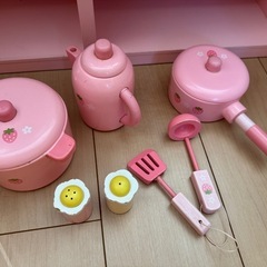 マザーガーデン（Mother garden）の「野いちごのおままごと」シリーズのキッチンセットの画像