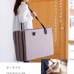 美品ファルスカ コンパクトベッドの画像