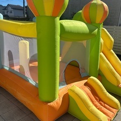 エアー遊具✨大型トランポリン&滑り台の画像