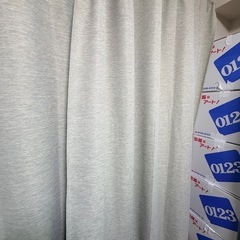 IKEA グレー かカーテンの画像