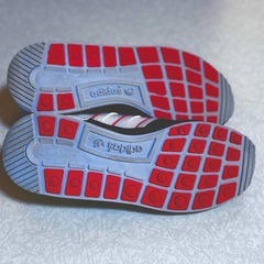 adidasスニーカー　23cm の画像