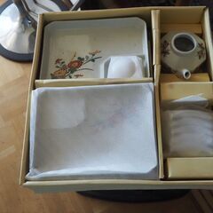 伊万里焼セット、箸置き５、皿５、醤油差し、未使用品の画像