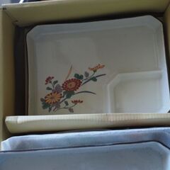 伊万里焼セット、箸置き５、皿５、醤油差し、未使用品の画像