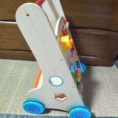 4輪キャスター付き子供用手押し車♪定価約6000円の画像