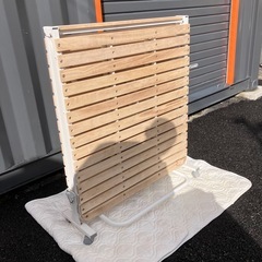 折り畳み　スノコベッドの画像