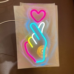 ネオン看板 ピース 5段階で光量調整可能の画像