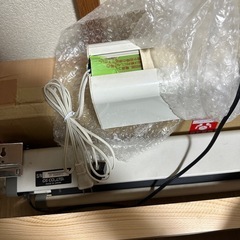 プロジェクターとスクリーンの画像