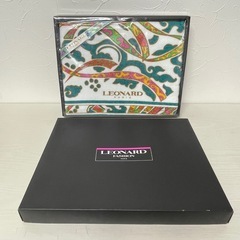 ●■★【未使用】LEONARD レオナール リボンプリント バスタオル 大判 サイズ60×125cm の画像