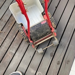 芝刈り機　手動の画像