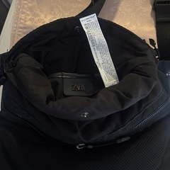 ZARAショルダー，ウエストバッグ，サコッシュの画像