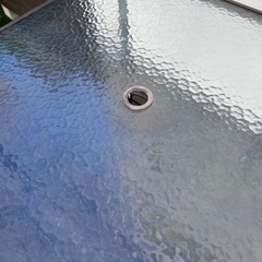 ガーデンテーブル　ガラス天板の画像