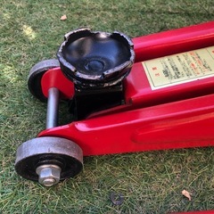 2t フロアージャッキ　ガレージジャッキ　油圧ジャッキ　6000円→3000円の画像