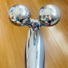 美顔器ローラーの画像