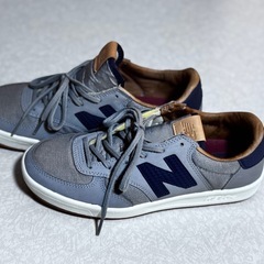 new balanceスニーカー　23cm 
の画像