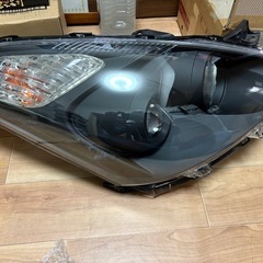 ウィッシュ10系後期　ヘッドライトユニットの画像