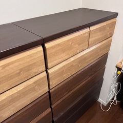 「取引中」お洒落な木製タンス　２つセットの画像