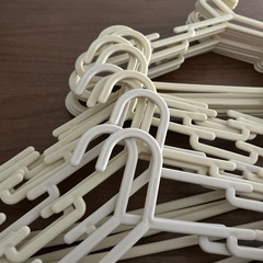 ハンガー３０本の画像