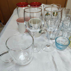 ガラスコップ類まとめ売り ガラス瓶　マグカップ　ワイングラスの画像