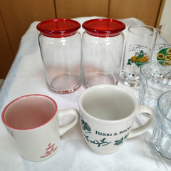 ガラスコップ類まとめ売り ガラス瓶　マグカップ　ワイングラスの画像