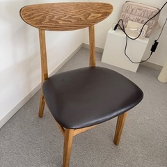 クラッシュゲート風 北欧デザインチェア　木製 × ダークブラウンレザー調　美品の画像