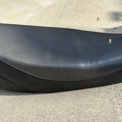 ヤマハ　SR400 純正シート　の画像