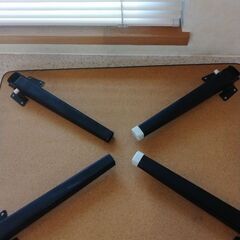 脚がたためるテーブルの画像