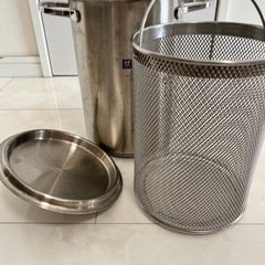 Zwilling ステンレス 寸胴鍋 ストレーナー付きの画像