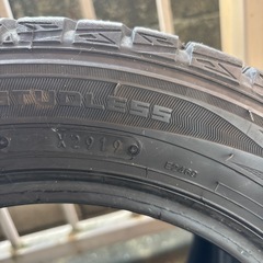 13インチスタッドレスタイヤの画像