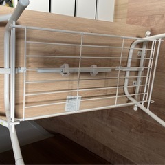 折りたたみテーブル　シェルフ付きの画像