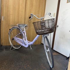 新車　ブリヂストン　アルミーユ　アルミフレーム(軽量モデル)　26インチ　LEDオートライト オパールラベンダーの画像