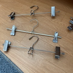 スカートハンガー6本の画像